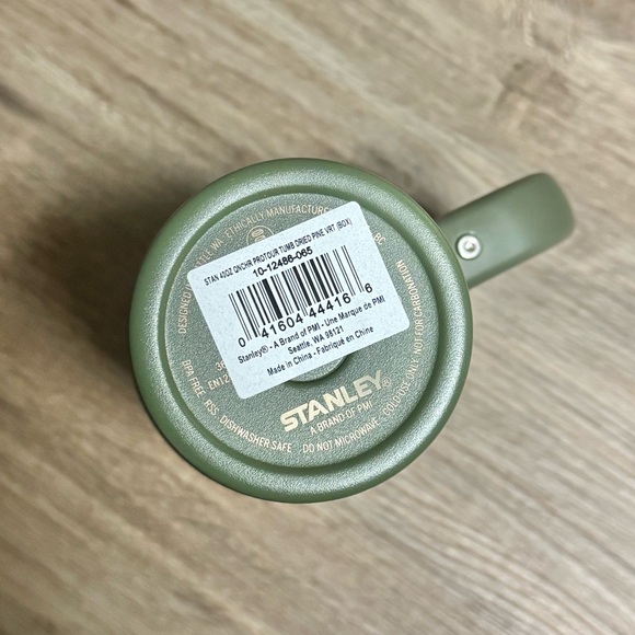 Stanley Dried Pine The Quencher ProTour Pro Tour Flip Straw Travel Tumbler 40 oz - Picture 6 of 7